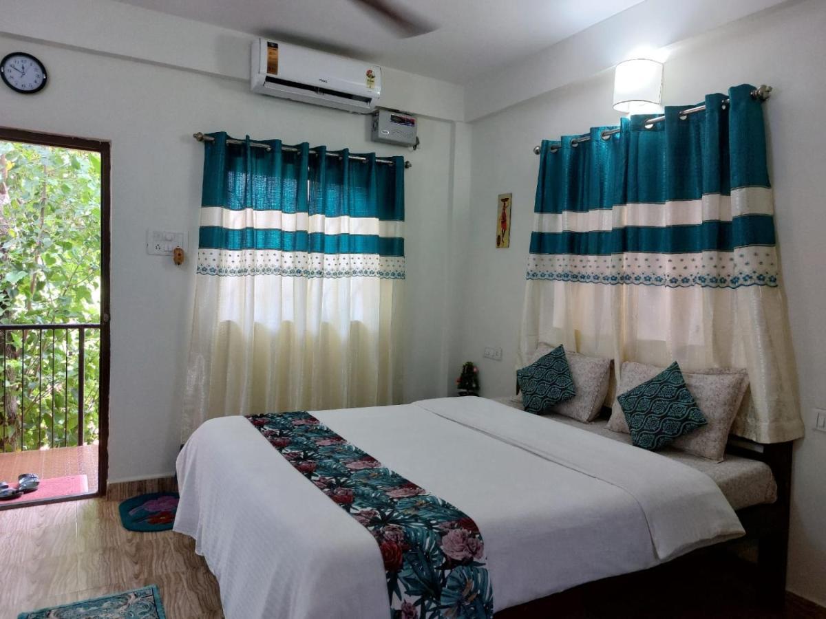 Spectrum Hub Beach Side Studio Apartment - Candolim - Goa Экстерьер фото