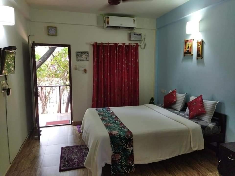 Spectrum Hub Beach Side Studio Apartment - Candolim - Goa Экстерьер фото
